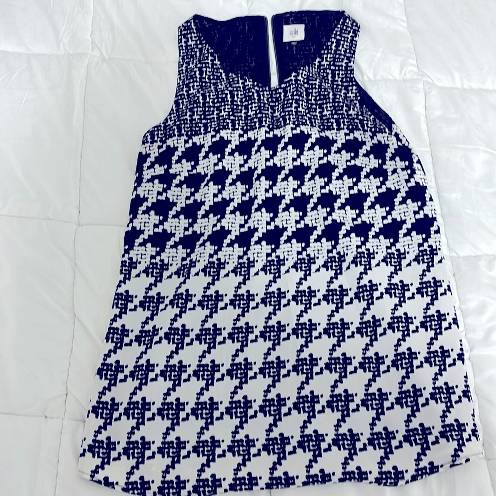 Cabi black and white sleeveless shirt size sm
